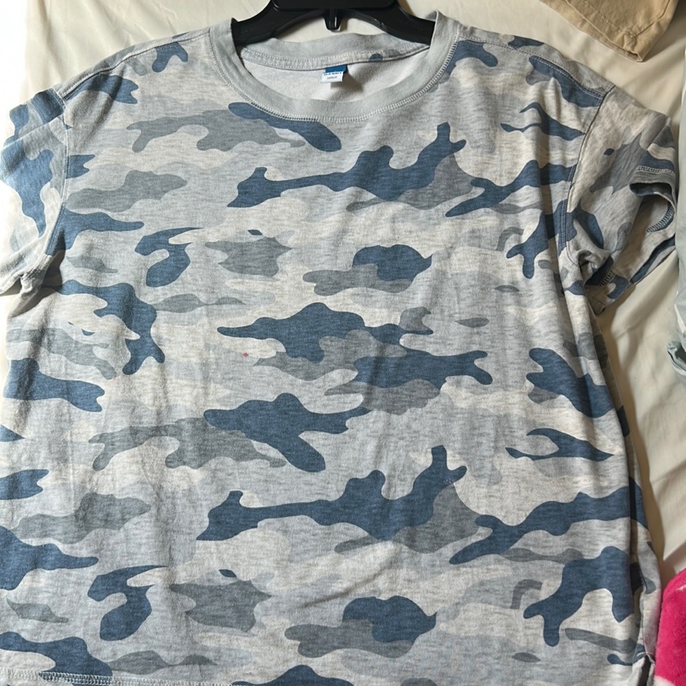 Camo tshirt